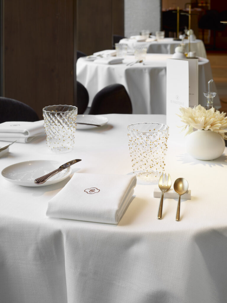 De Witte Lietaer: Uw interieurpartner voor textielinrichting van restaurants en hotels